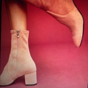 Anthropologie / Silent D Black Careful Sock Booties Size 38 Mauve/Pink